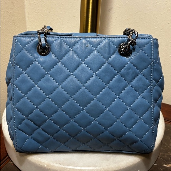 Michael Kors Blue Quilted Chain Shoulder Bag - Picture 2 of 5